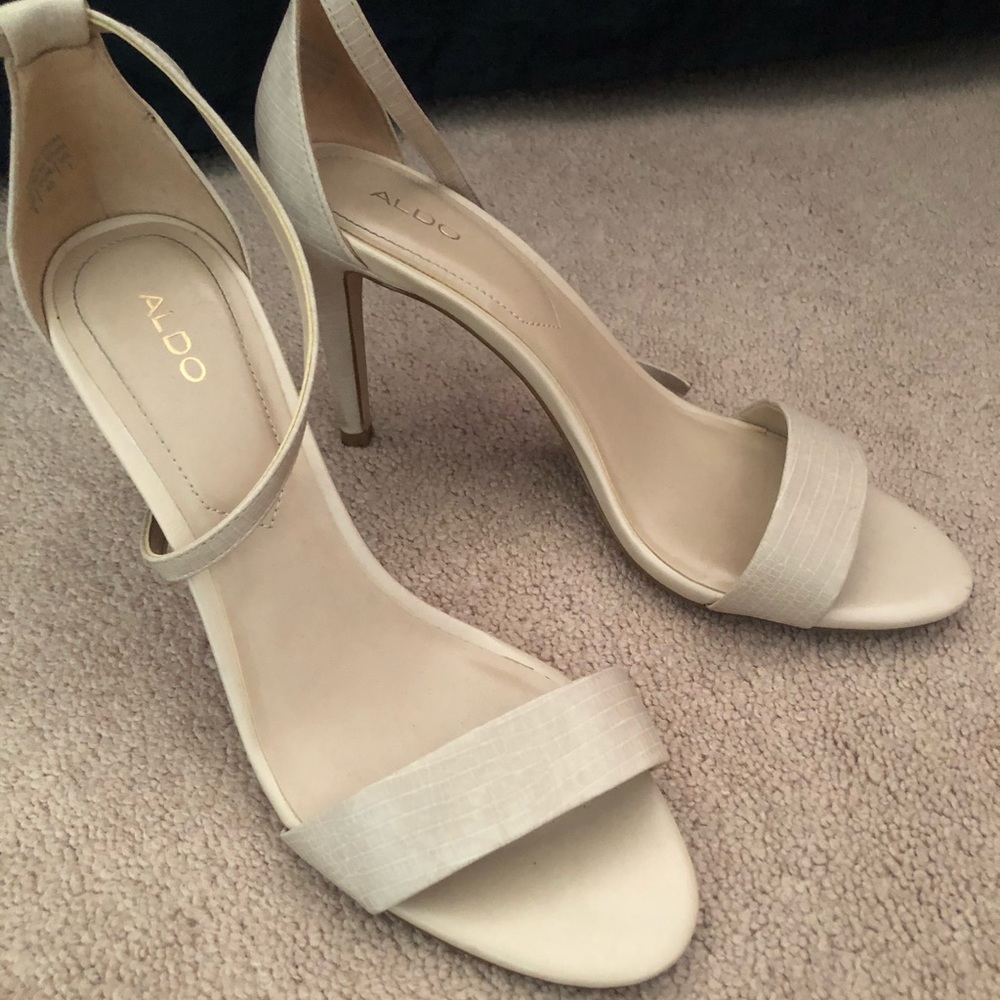Aldo size 9 heels